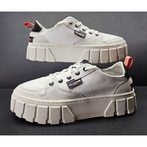 Palladium Women 7.5 Comfy footwear